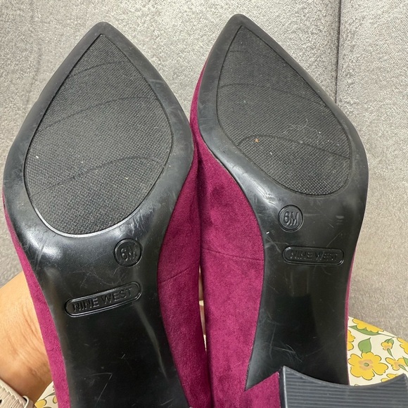 Nine West Burgundy Suede Pointed Toe Block Heel Pumps Sz 6M - Picture 9 of 11